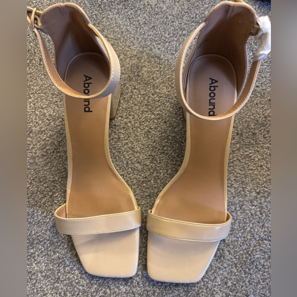 Nordstrom Cream Heels Block Heel Minimalist Design